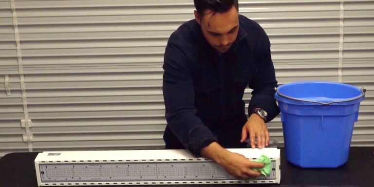 Cleaning Horticultural Luminaires: Best Practices